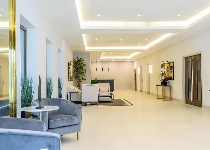 River & Castle At Ryedale House