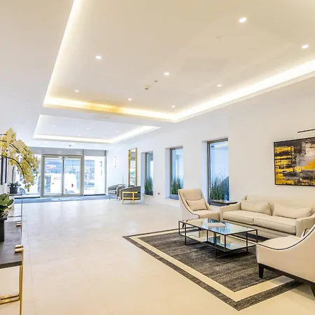 River & Castle At Ryedale House شقة يورك